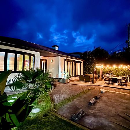 弓ヶ浜海水浴場徒歩1分! 一棟貸別荘! Yumigahama Beach House & Bbq! Minamiizu Exterior foto