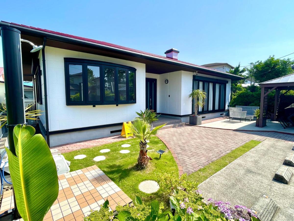 弓ヶ浜海水浴場徒歩1分! 一棟貸別荘! Yumigahama Beach House & Bbq! Minamiizu Exterior foto